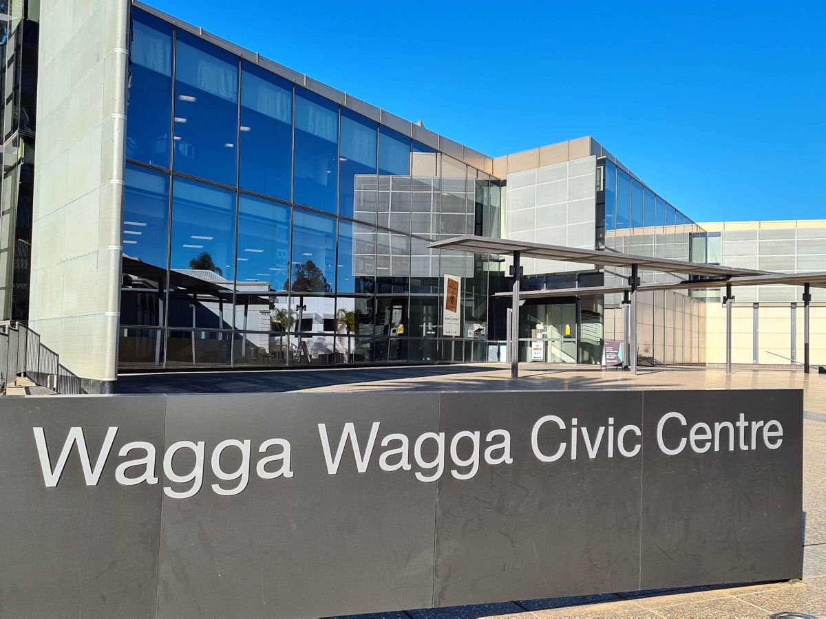 Exterior of Wagga Wagga Civic Centre building