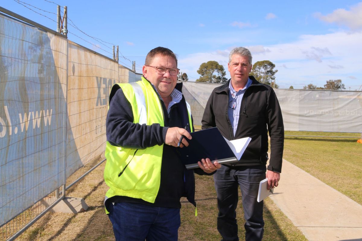 Council’s Project Coordinator Kym Holbrook with Construction Manager John Di Trapani of Ladex Construction Group, conducting a site inspection for the new Bolton Park amenities block.