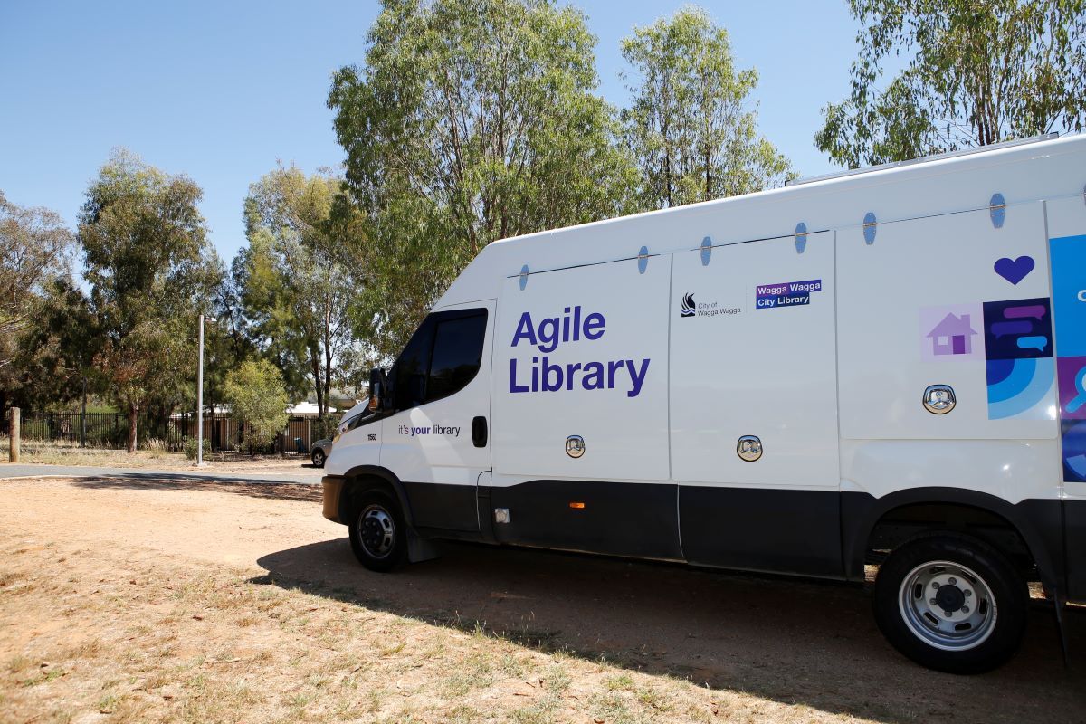 Agile Library Van with First Nations Ngurra Hub building in background