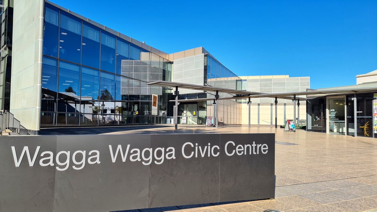Wagga Civic Centre sign and building