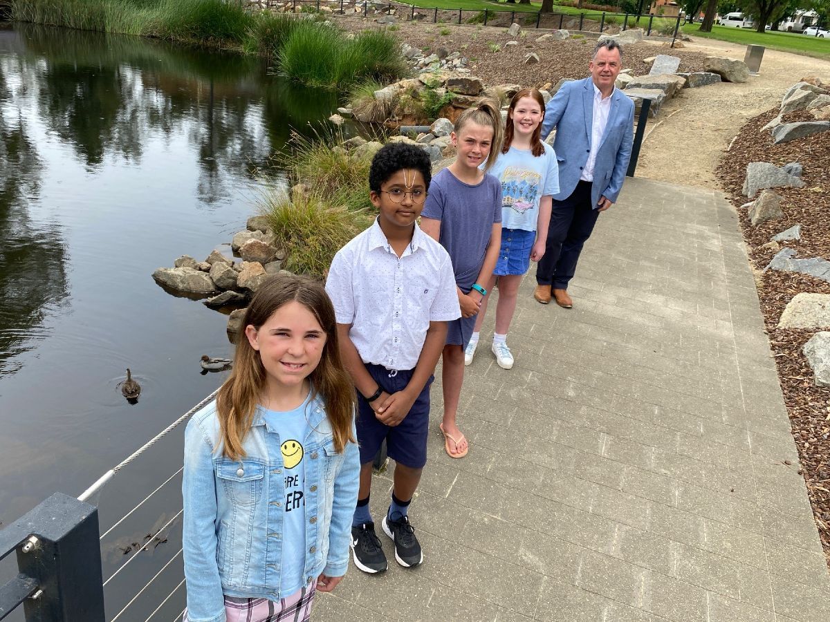 Mayor of the City of Wagga Wagga Cr Dallas Tout meets the four young singers who will perform the National Anthem at our Australia Day events (from left) Sophie Locker, Sudhanva Venkatesh Iyengar, Matilda Seal and Sofia Vargas Illescas.