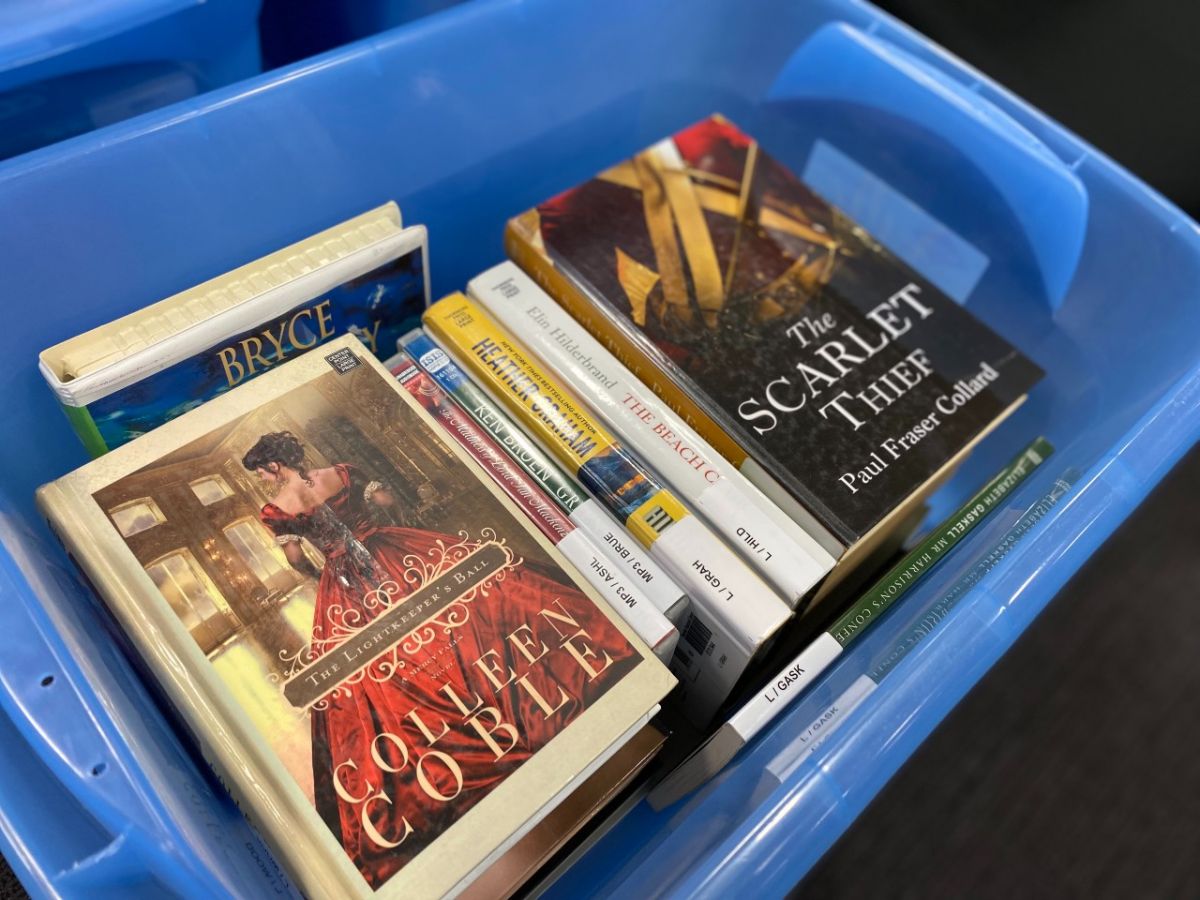 The library’s Community Links collection, dedicated to the community’s senior residents, features a wide range of large print and audio books.
