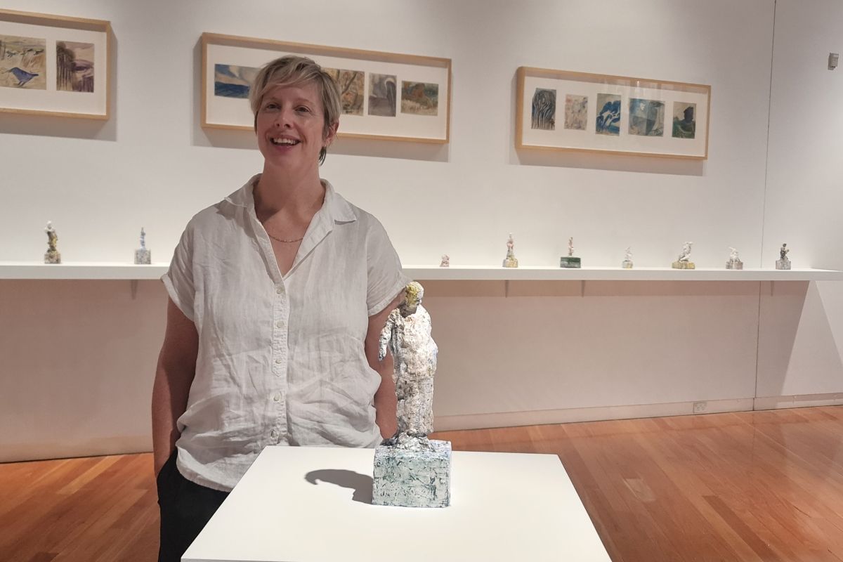 Bundanon Curator Sophie O'Brien with Stephen Benwell's sculpture 'Introspection'.