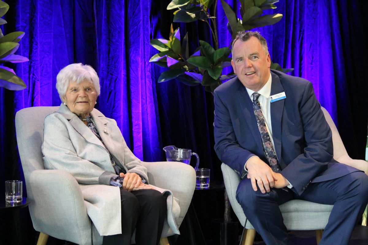 Wiradjuri Elder Aunty Isabel Reid and Mayor of the City of Wagga Wagga Cr Dallas Tout at the Mayoral luncheon to honour Aunty Isabel Reid’s contributions to community.