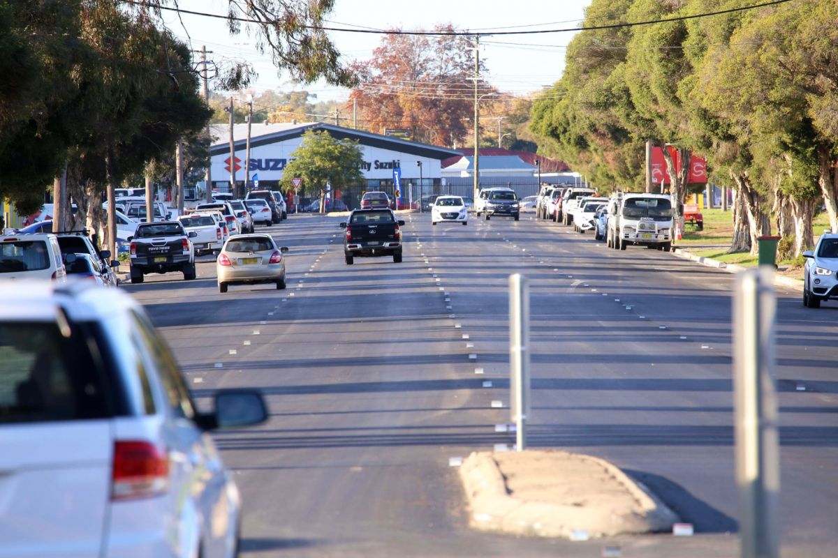 Cars on rehabilitated sub-arterial road