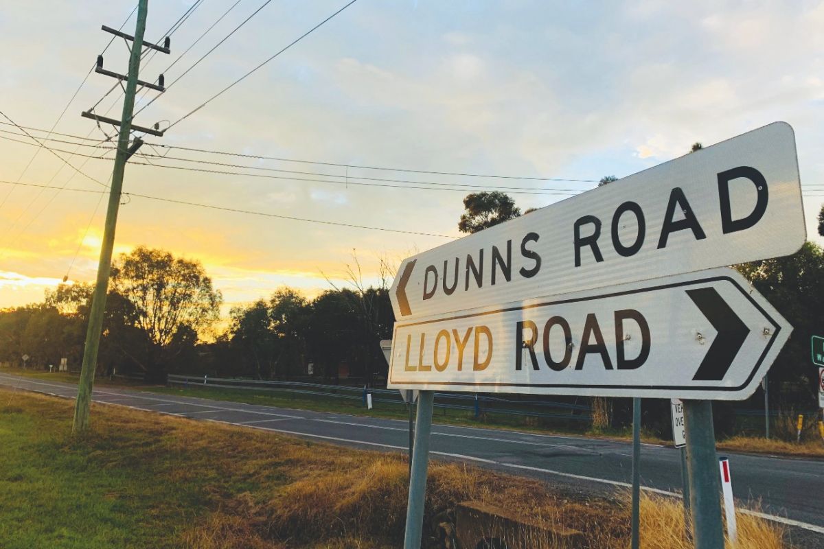 Dunns Road Sign